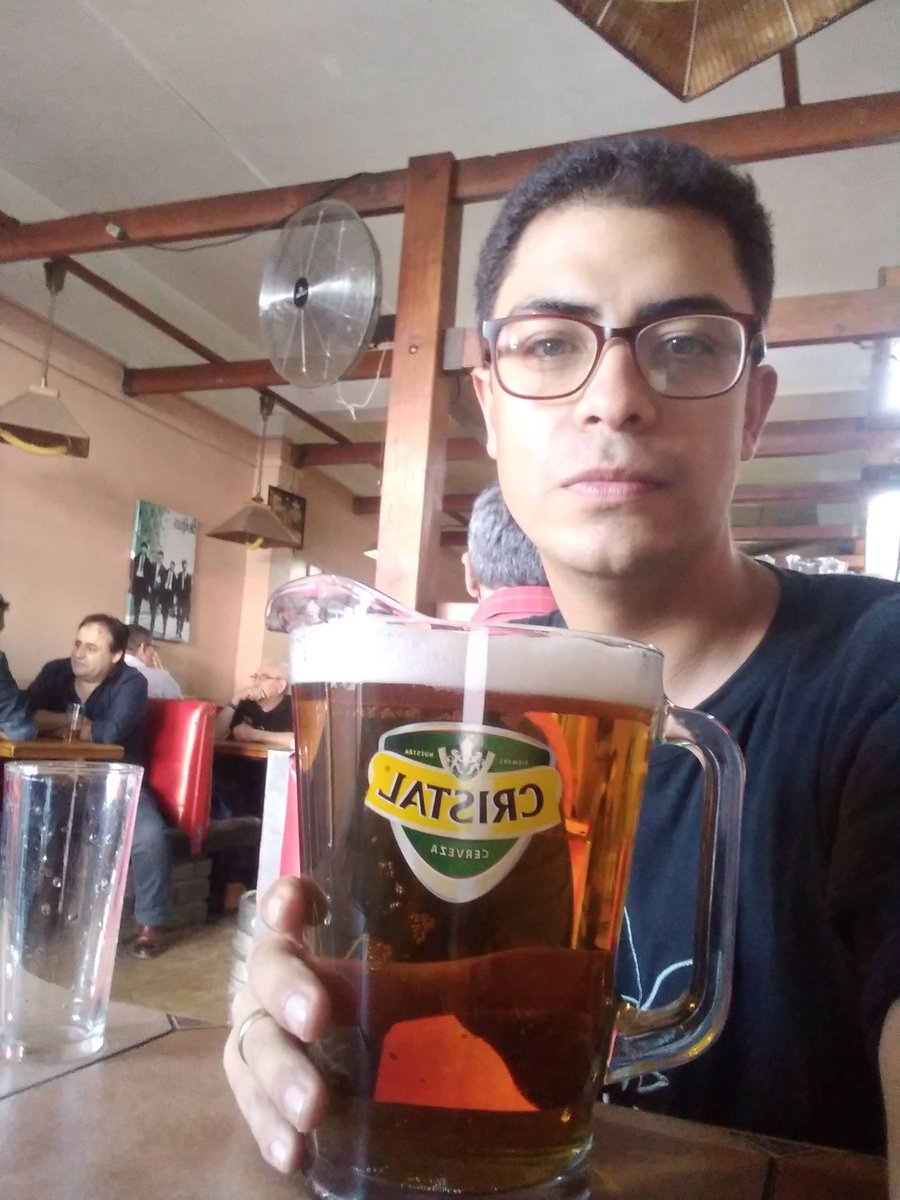 pablobustosb34's tweet photo. 🕳Pa la sed y la calor. #cheleando https://t.co/7PVVcuc3nI
