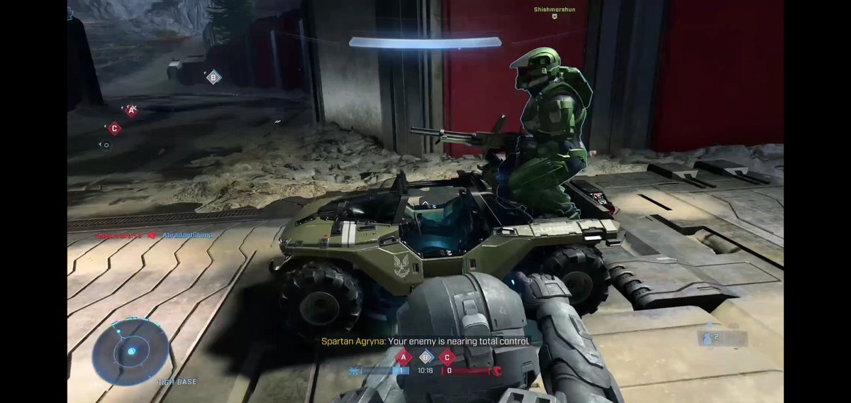 BruceOBrienMI's tweet photo. My buddy had to send me a screenshot for me to believe it, but something indeed looks a bit…. Off… Bug? I hope not. @Unyshek #HaloInfinite https://t.co/FXUVyuP4Iq