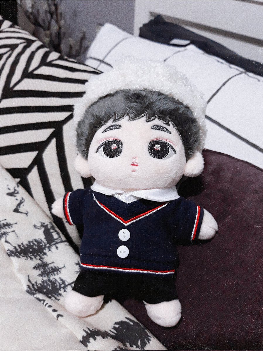 ilysmyixing's tweet photo. finalmente meu mini kyungsoo tá em casa! obrigada @godalilly por mais uma compra maravitchosa. vc sempre arrasa e sabe disso ♡ https://t.co/eomrZWdN4n