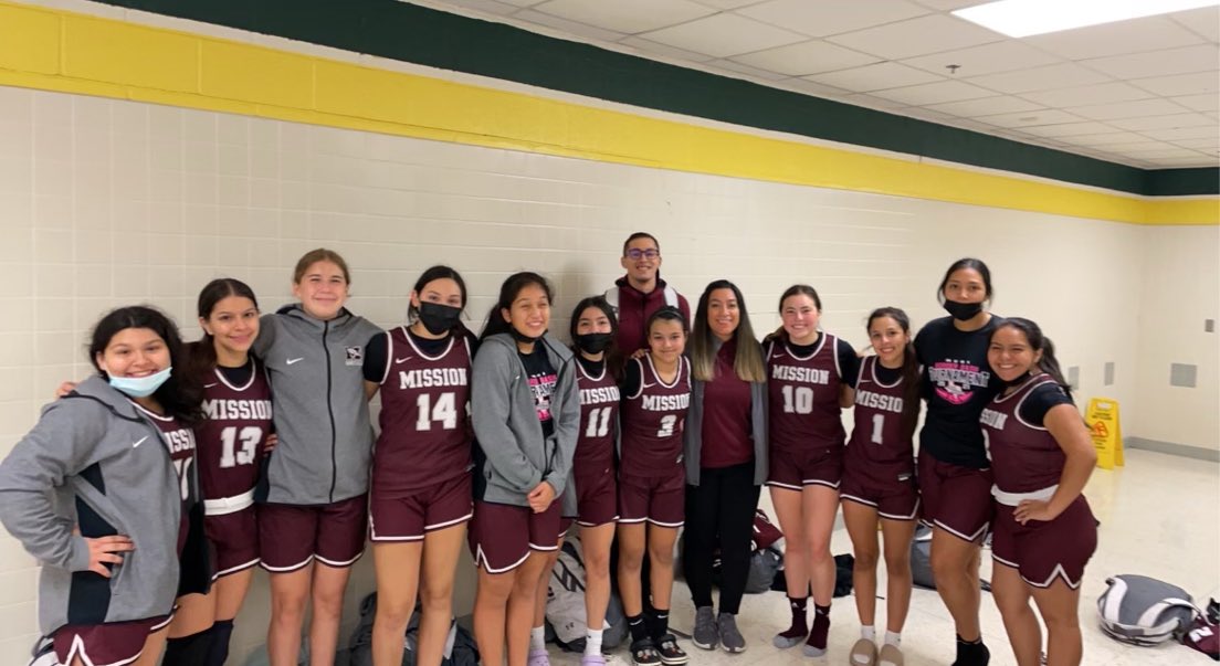 2-0 for the day 🦅🏀. Girls played hard against San Diego and Mission vets! Go lady eagles!!!