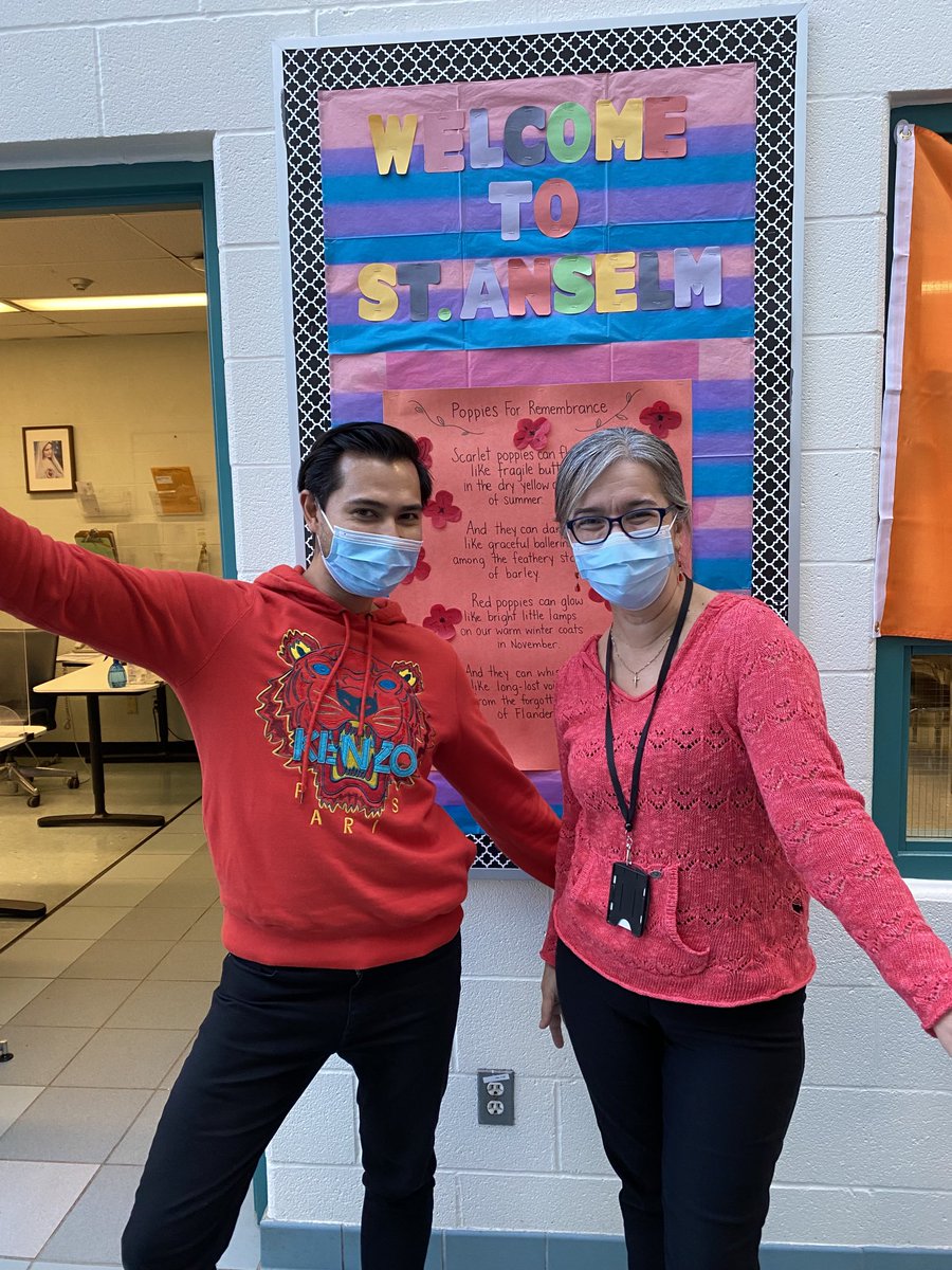 StAnselmTCDSB's tweet photo. Twinning moments from recent days at #StAnselmTCDSBβ¦stay safe and have a pleasant weekend, friends! ππ#StaffAndStudents #Community https://t.co/4ZRkU1oyus