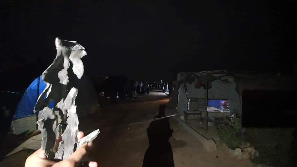 dilsozdildar2's tweet image. القوات التركية تقصف مخيم "العودة" لنازحي عفرين، بريف حلب الشمالي.

#Turkish forces #bombard the "Al-Awda" #camp for Afrin IDPs, in the northern countryside of Aleppo.