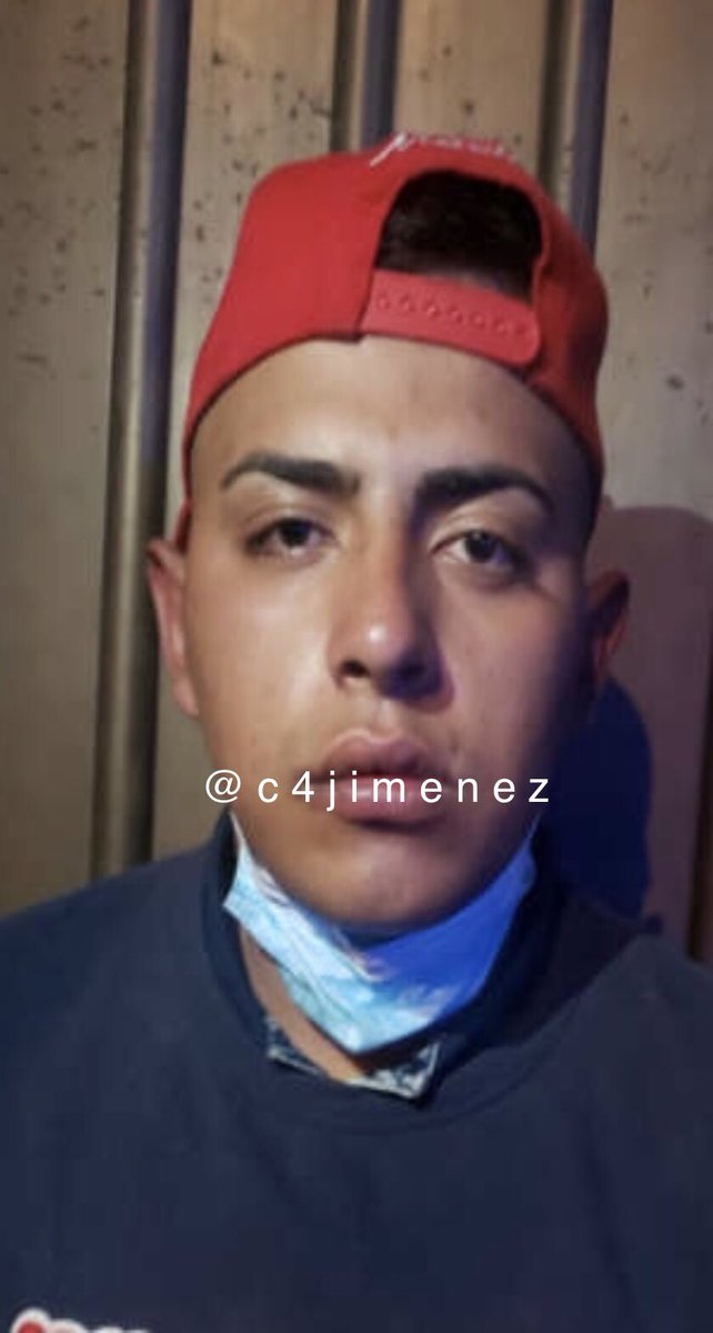 c4jimenez's tweet photo. SE LLAMA KEVIN; LO HAN DETENIDO 18 OCASIONES
Kevin Mora Salas.
Tiene 19 años y 18 arrestos.
Lo han encerrado por intento de homicidio, robo, portación de arma, narco…
Y siempre sale.
Agentes de @SSC_CDMX lo atraparon OTRA VEZ, robando.
Ahora en @BJAlcaldia
Está en @FiscaliaCDMX https://t.co/K0pb3jgAeF
