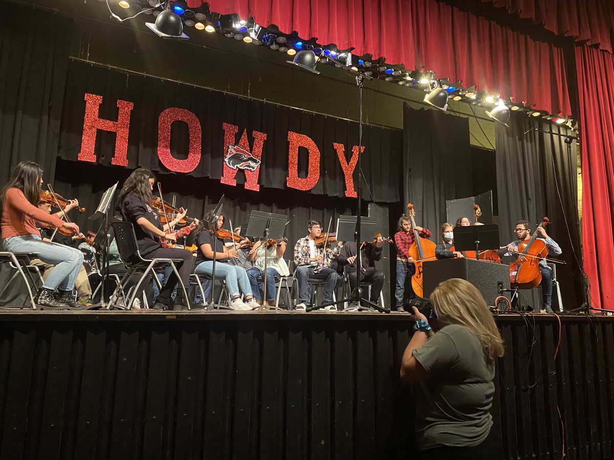 WFHS Big Red Band tweet media