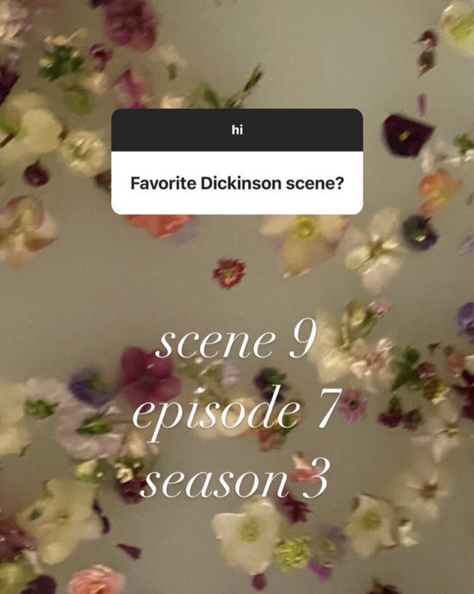 sapphicemisue's tweet photo. remember dickinson episode 7 scene 9 season 3! it's hailee's favorite ever scene it must have a connection with the orchard scene and we get a kiss here. #Dickinson #emisue https://t.co/FpwcY1flLY