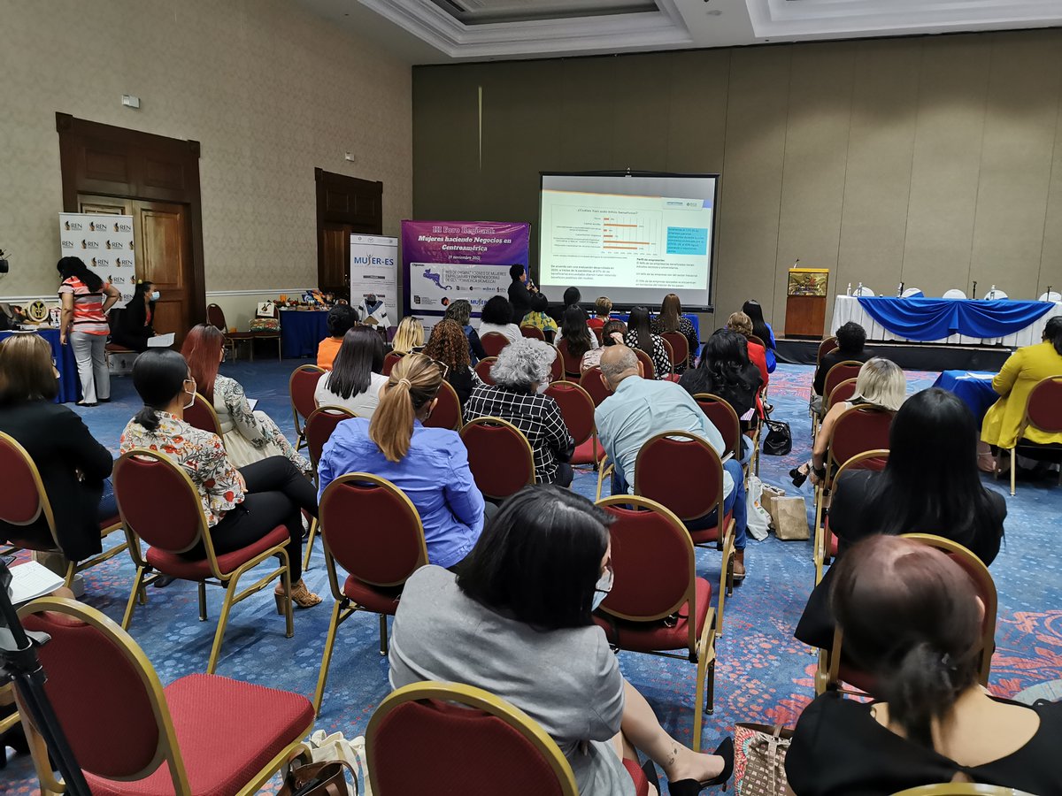 Presentación Autonomía Económica en el ciclo de vida empresarial con Ada Méndez (<a href="/amendeznarvaez/">Ada M. Narváez</a>), coordinadora del programa regional de #EmpresarialidadFemenina 

Transmisión en vivo: facebook.com/romeeca.ca/vid…

<a href="/LUinNICARAGUA/">Embajada de Luxemburgo en Nicaragua</a>  #LuxDev