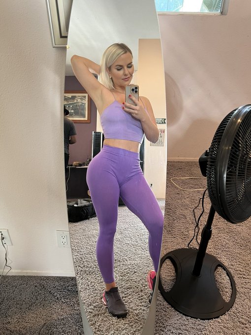 Slimthick vic aka vic marie. Виктория Грейс slimthick. Victoria Grace slimthick слив. Victoria Grace slimthick бильярд слив. Slimthick_Vic сливы