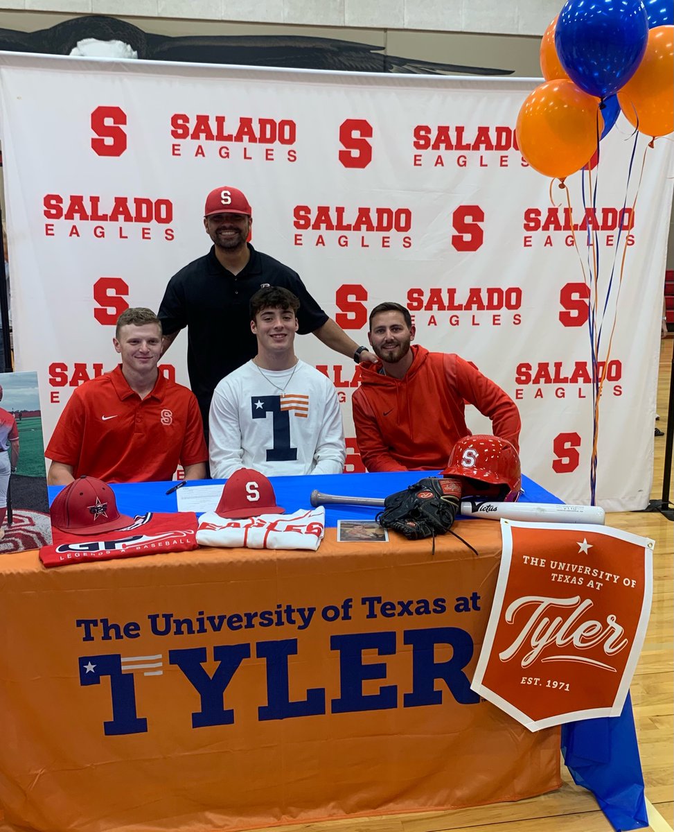 Salado-Baseball (@baseballsalado) on Twitter photo Congratulations to <a href="/NolanWilliamss/">NolanWilliams</a> and <a href="/bradywilson1504/">brady wilson</a> for signing today! So proud of our awesome boys!
#UNCOMMON Congratulations to <a href="/NolanWilliamss/">NolanWilliams</a> and <a href="/bradywilson1504/">brady wilson</a> for signing today! So proud of our awesome boys!
#UNCOMMON