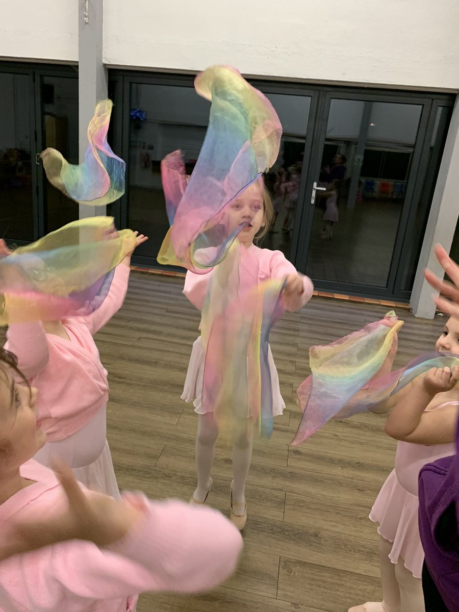 antheaking2's tweet photo. Fun with the rainbow scarves🌈#enjoyment #funclass #itsfriday #danceclass #danceschooloftheyear2021/2022 #walesprestigeawards https://t.co/nqX29PlNN2