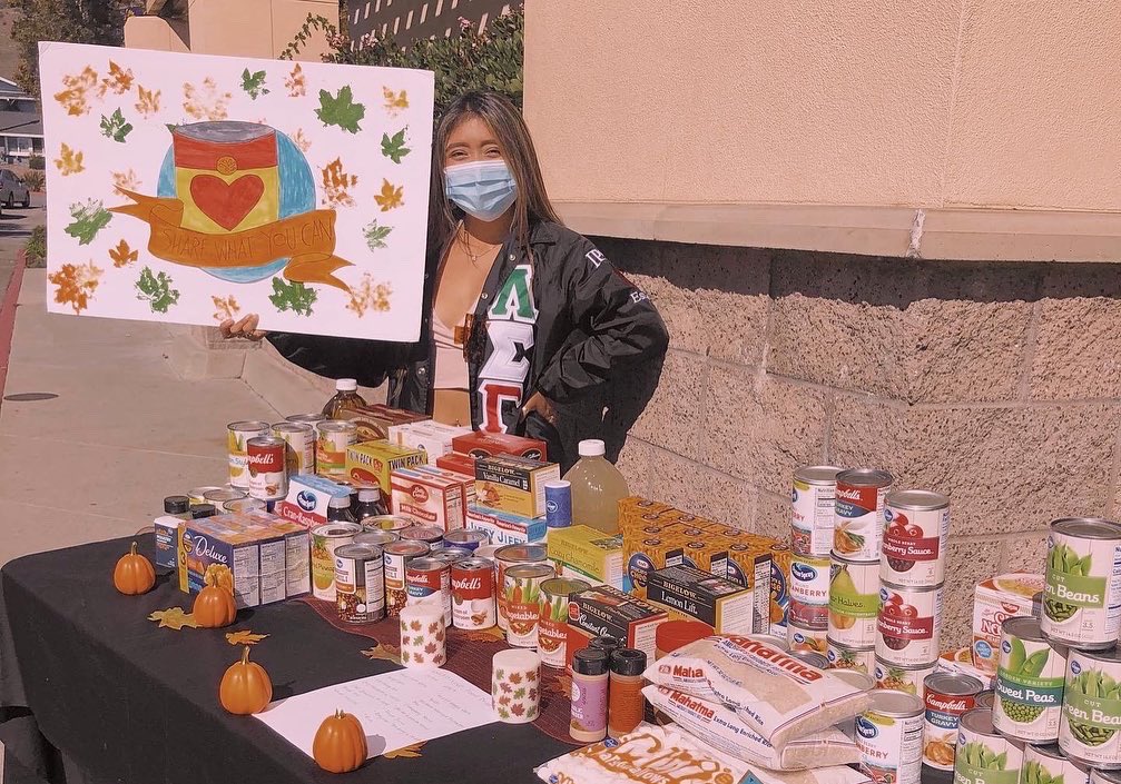 LSG_CalPoly's tweet image. 🍂2021 Thanksgiving Food Drive🍂

These past weeks the Sisters of Epsilon Chapter have been working hard collecting donations &amp;amp; food items to give back to our families with the National Headstart Program! We were able to make 20 baskets and feed families this Thanksgiving season!
