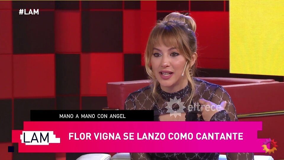 BYB026's tweet photo. @florivigna hoy hablando de todo en una charla íntima con @AngeldebritoOk en @LosAngeles_ok por @eltreceoficial ,muy linda entrevista la verdad,genios📺👏👏#FlorVigna #Vignistas #ÁngelDeBrito #LosÁngelDeLaMañana #LAM #prendétealtrece https://t.co/i24dcEiRkp