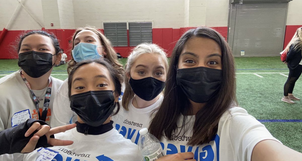 asullivan_NTHC's tweet photo. My last @NewTechCoppell gives back EVER!!🥲🥲 I had such a great time today, and it was a great way to kick off Thanksgiving break! #NTGB21 https://t.co/1EXWzDJGt1
