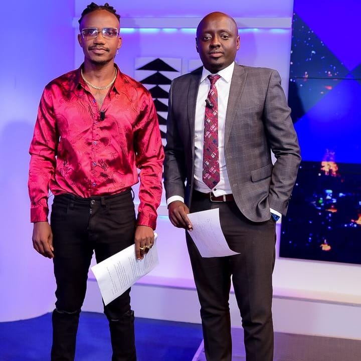 ManiMartinLive's tweet image. @athan_tashobya @rba.rwanda Thanks for having me on the #newstable. it was such a big honor to premier my brand new song "Jelasi" on the #nationaltv especially having such an amazing experience of co-reading the #news
We owe so much respect to our #newsanchors