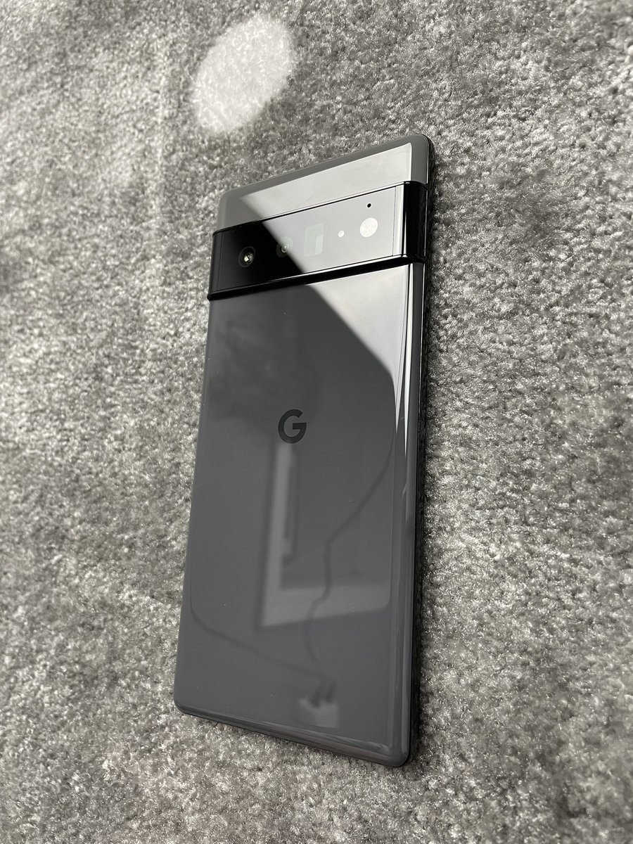 Str8Tech94's tweet image. Selling this Google Pixel 6 Pro for $850. Comes with the screen protector already on it. Plus I’ll throw in the other 2 I haven’t used. Also selling it with the case as well. Only have had it for 3 weeks. 
Inbox me in interest !
Color: Stormy Black
Storage: 128GB
RAM: 12GB