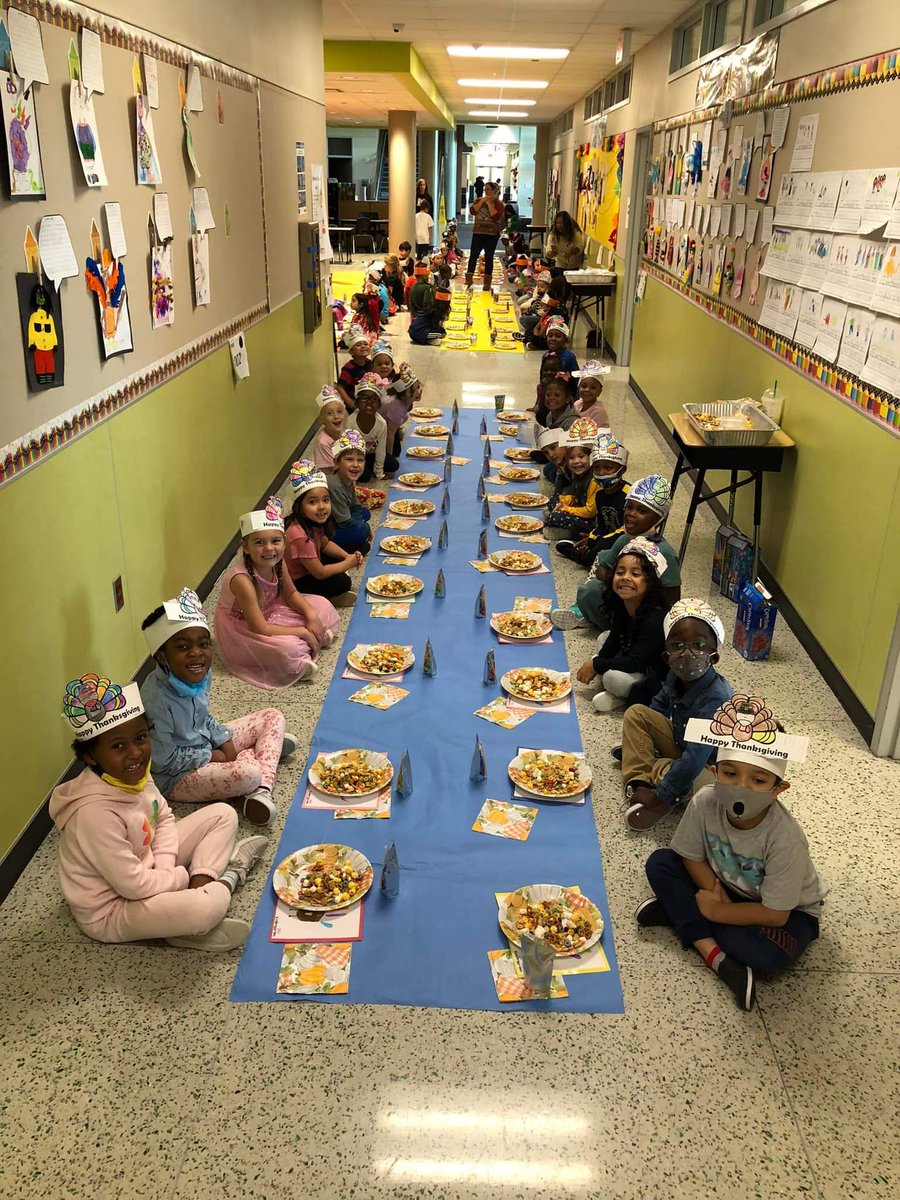 Kindergarten enjoying their epic Friendsgiving feast!

<a href="/AlvinISD/">Alvin ISD</a> <a href="/MeridianaElem/">Meridiana Elementary</a> #Friendsgiving
