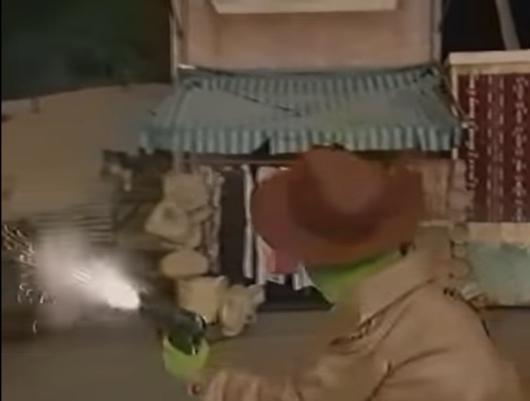 A beautiful Kermit moment