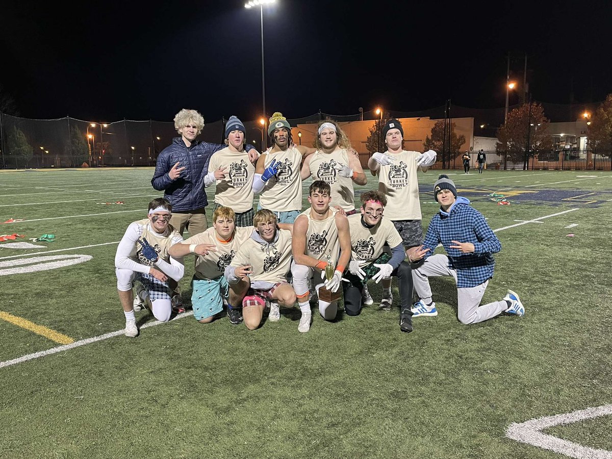 No state title but at least we got the Turkey Bowl. Thanks MUHS football for bringing us all together!