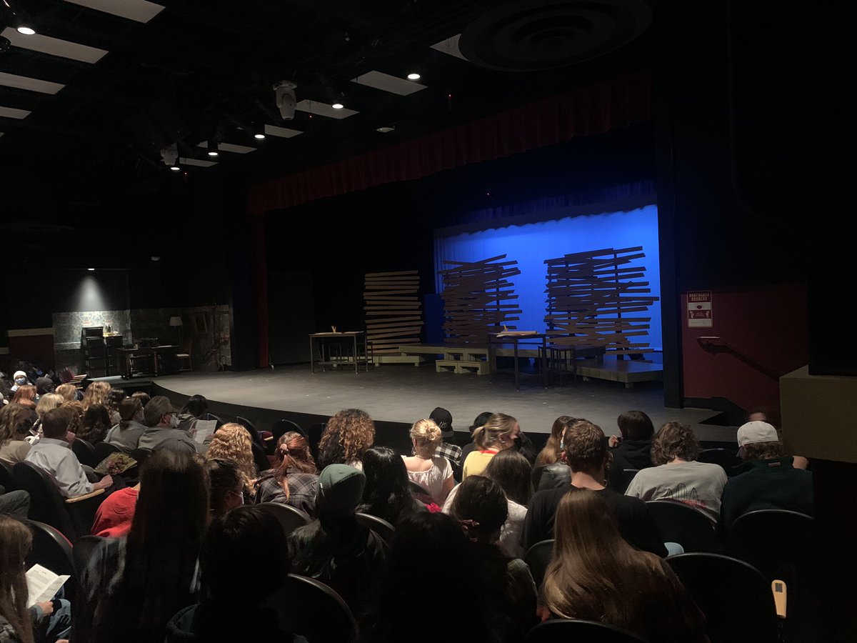 Kelly Cooper (@principal_coop) on Twitter photo SOLD OUT! Closing night of Bonnie and Clyde and our audience is electric! #THEATRE <a href="/NorthgateHS/">Northgate High</a> <a href="/mdusdvapa/">MDUSD VAPA</a> SOLD OUT! Closing night of Bonnie and Clyde and our audience is electric! #THEATRE <a href="/NorthgateHS/">Northgate High</a> <a href="/mdusdvapa/">MDUSD VAPA</a>