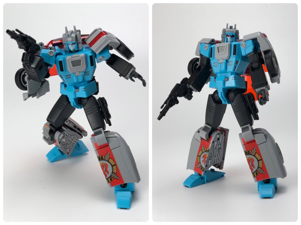 fans_hobby's tweet photo. Glad to let u know that MB-13A RED BUZZER is available to pre-order at your local stores or at our online store :

https://t.co/WN77DkztK9

Check out the photo gallery 
part 1 / 3 : Robot mode! 

#fanshobby #thirdpartytransformers #redbuzzer #juniorheadmasters #siren #masterforce https://t.co/5xdoJcxPpc