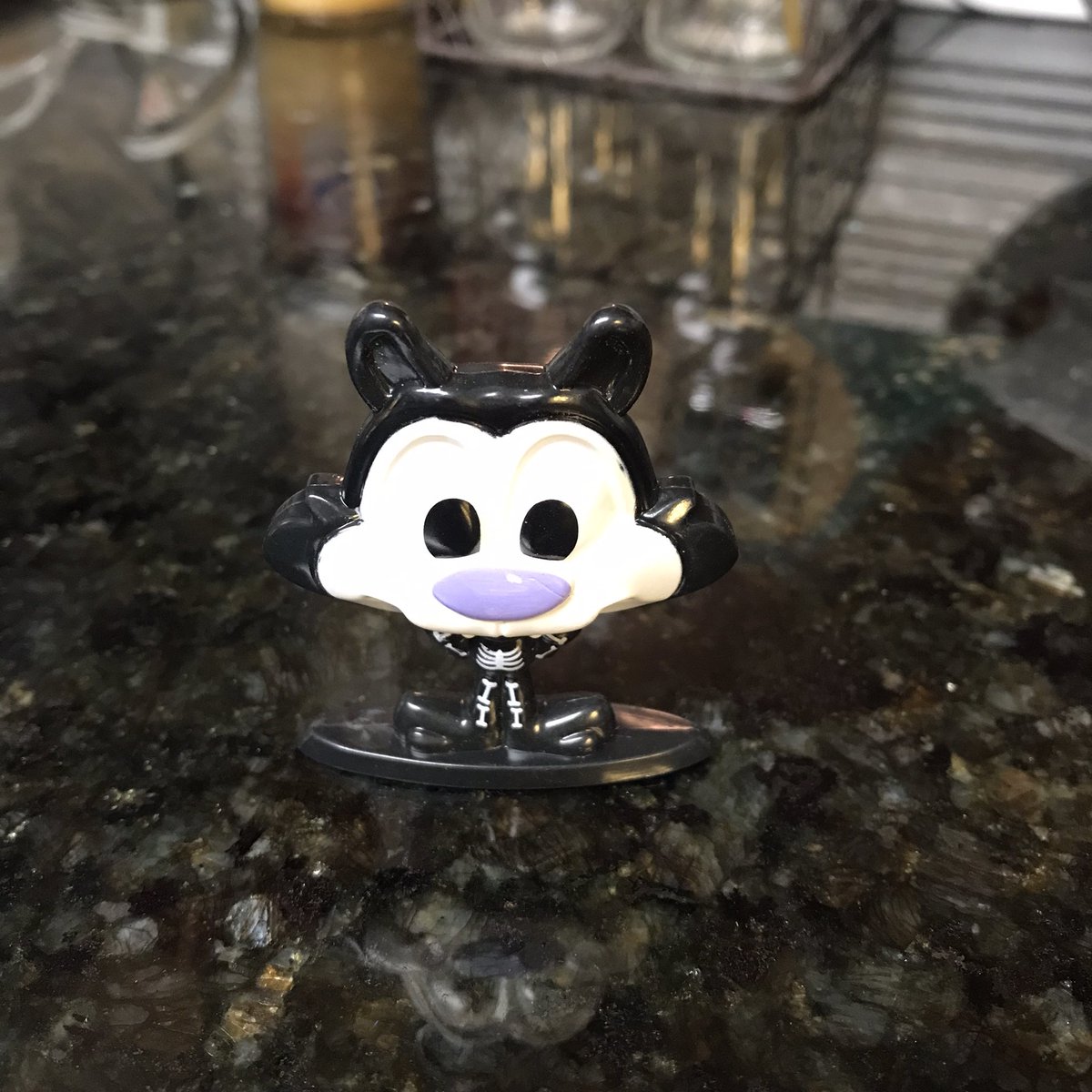 arkling's tweet photo. @CerealKillersPC I couldn’t find apple pie toast crunch or the hot cocoa elf on the shelf at my local Walmart, so I got some good ole lucky charms &amp; this little dude was hiding in there 😊 https://t.co/8iS7QX65Re