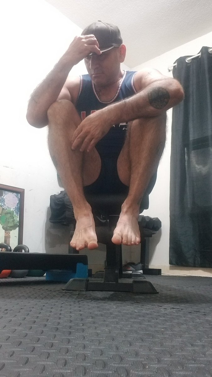 PatrickNation6's tweet photo. Lower body brutalization tonight!! #HeatsoutFeetsout #RadSkadNation #Crushingit #the4Ds #Manfeet https://t.co/3TxO6vwYlB