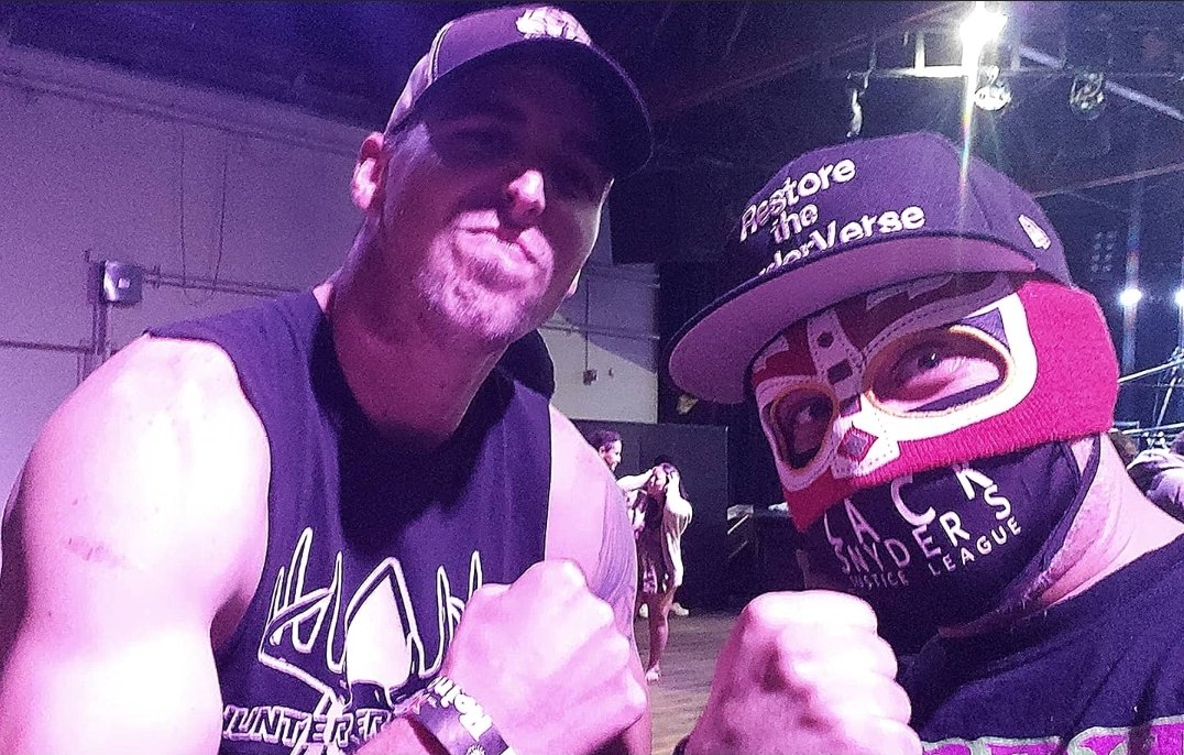 LordKojay's tweet photo. Last night at @RaiseTheBarCA got to chop it up with @BckwoodsBrawler 
Dude is awesome!!! You rock, brother!
#prowrestling #rtbwrestling #HunterFreeman #warriors #badass https://t.co/pPzCVJdJX2