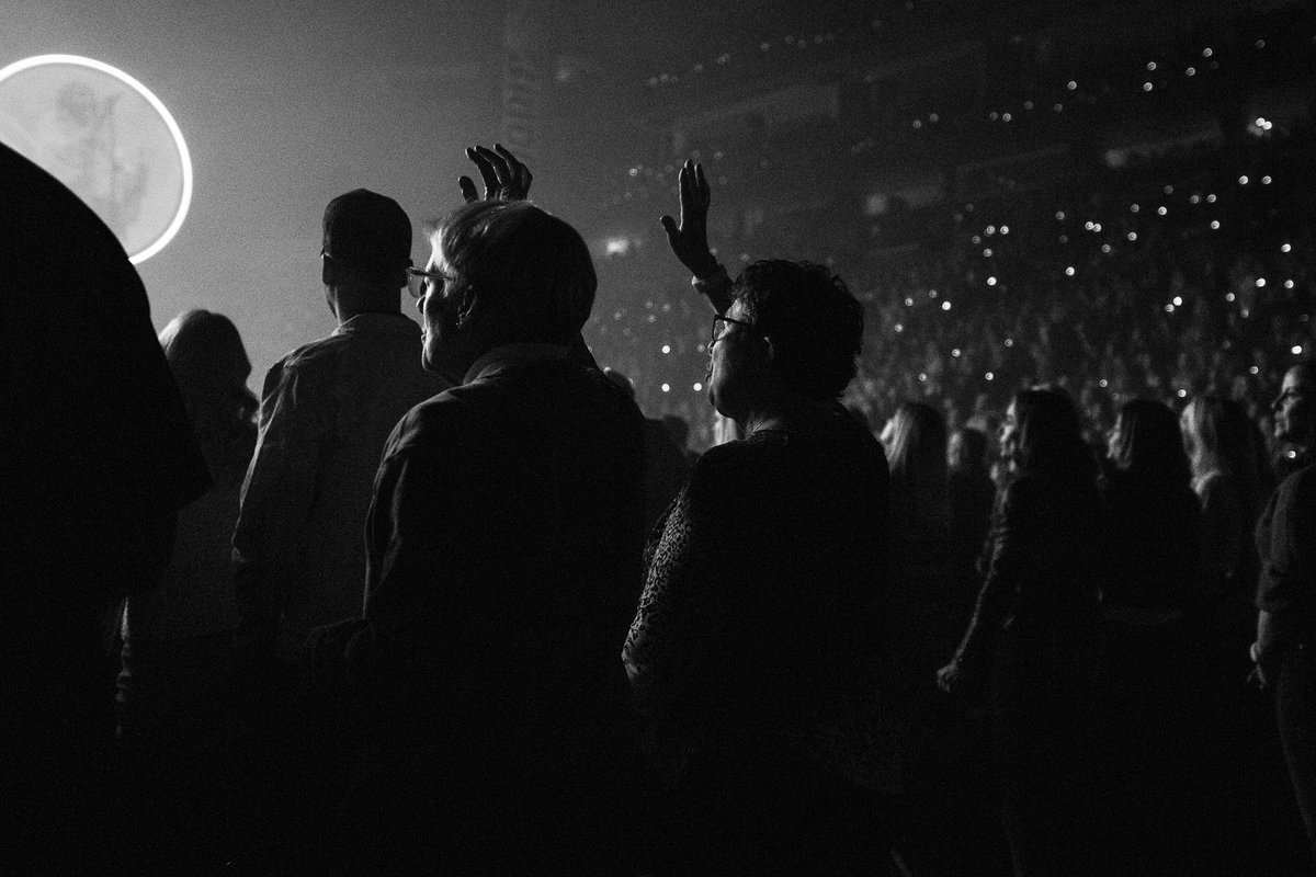 901Music's tweet photo. .@Lauren_Daigle at @BrdgstoneArena in Nashville tonight 🙌🏼

📸 @dillonsherlock https://t.co/XmZaAQQnYz