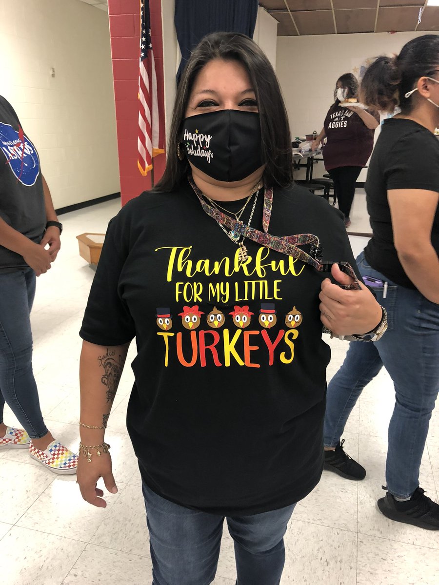 SSAISDArmstrong's tweet photo. 🧡🧡Armstrong had a delicious Thanksgiving Feast. A special thank you to our wonderful parents who volunteered to cover our classrooms.Armstrong has the best students, parents, teachers, and staff. Thankful, Grateful, Blessed🧡🧡 https://t.co/mMNEZSz8b8