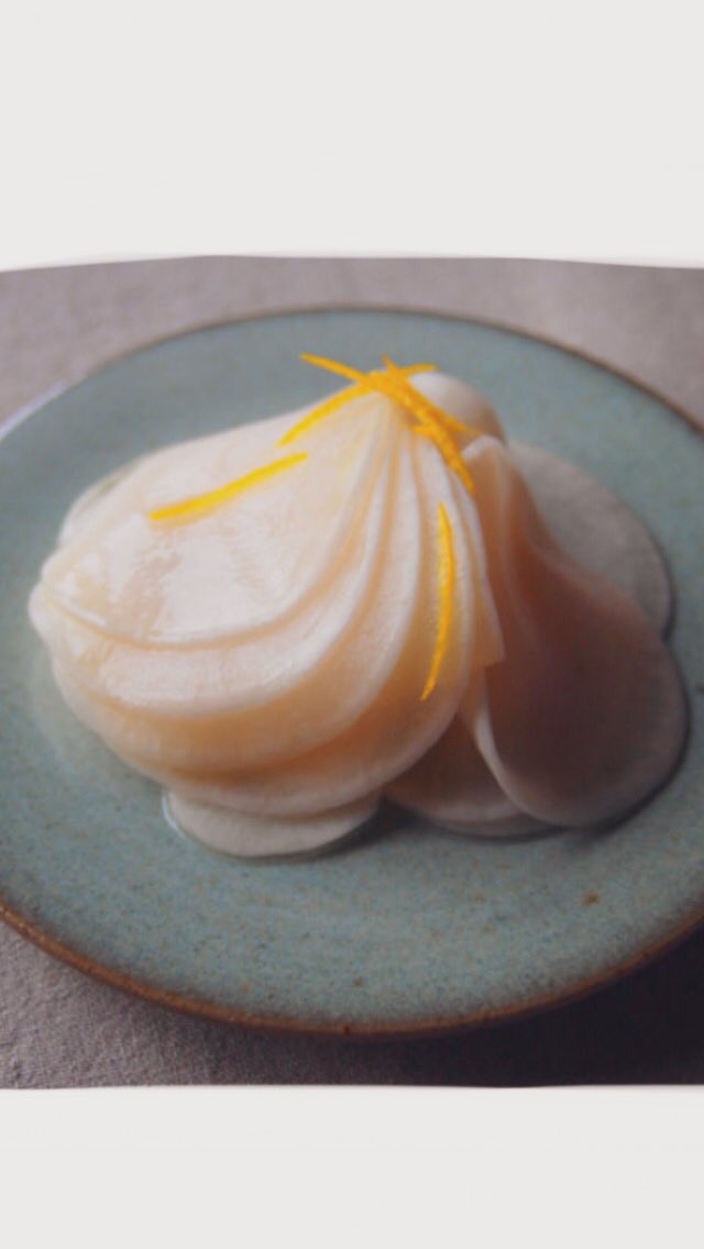 お家にあるもので 簡単美味しく 食事と肌の知識 旬のカブの酢の物 カブが美味しい季節になりました あっさりしたものが一品足りない時 カブの酢の物はいかがでしょう 食事が進みます カブ料理 カブの酢の物 T Co Ykkgh27qd2 Twitter