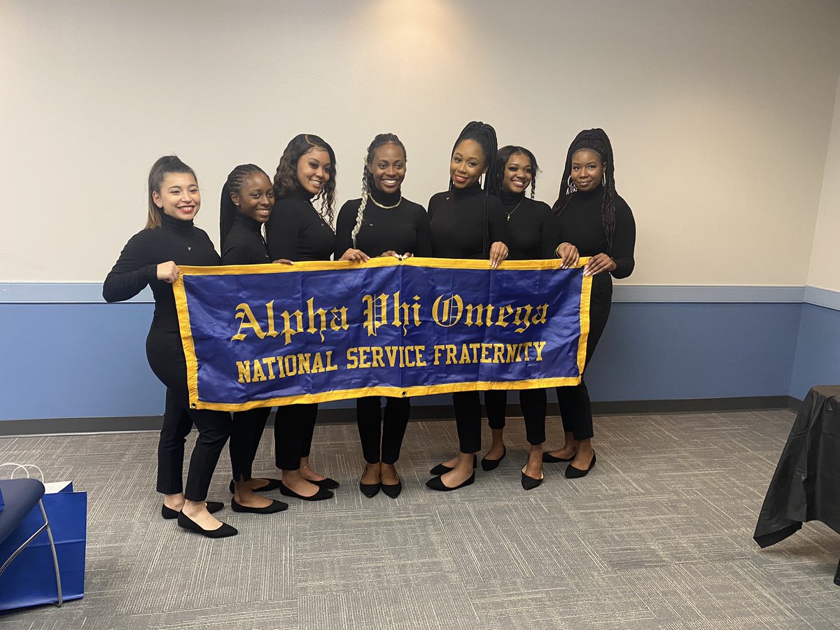 APO_GSU's tweet photo. Welcome FA ‘21 to our AMBITIOUS Brotherhood 💙💛 #LFS #MWAB https://t.co/mjNUoKp8Yx