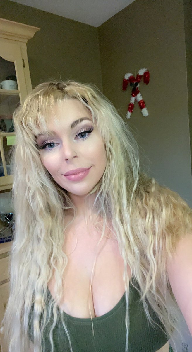 I crimped my bangs and felt like a damn poodle today. 😂