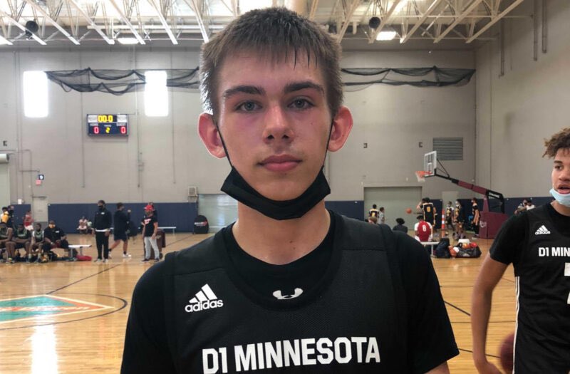 PrepHoopsNext's tweet photo. 🚨 Midwest 2025 Athletes 🚨

Are you a “𝘾𝙤𝙖𝙘𝙝 𝙊𝙣 𝙏𝙝𝙚 𝙁𝙡𝙤𝙤𝙧”? 👀 

Featuring @D1Minnesota’s versatile guard Parker Wangen.

Full article 👇 
https://t.co/kIWni8JPW9 https://t.co/esf3kGnfWf
