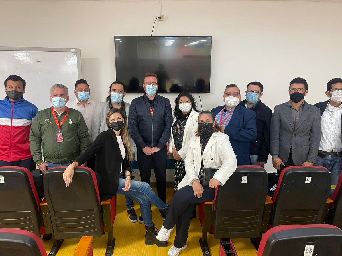 BogotaParticipa's tweet photo. #AEstaHora sesiona el Consejo Distrital de Propiedad Horizontal @CdphB a fin de definir su reglamento interno y aspectos generales de la instancia. https://t.co/NkilecQA9k
