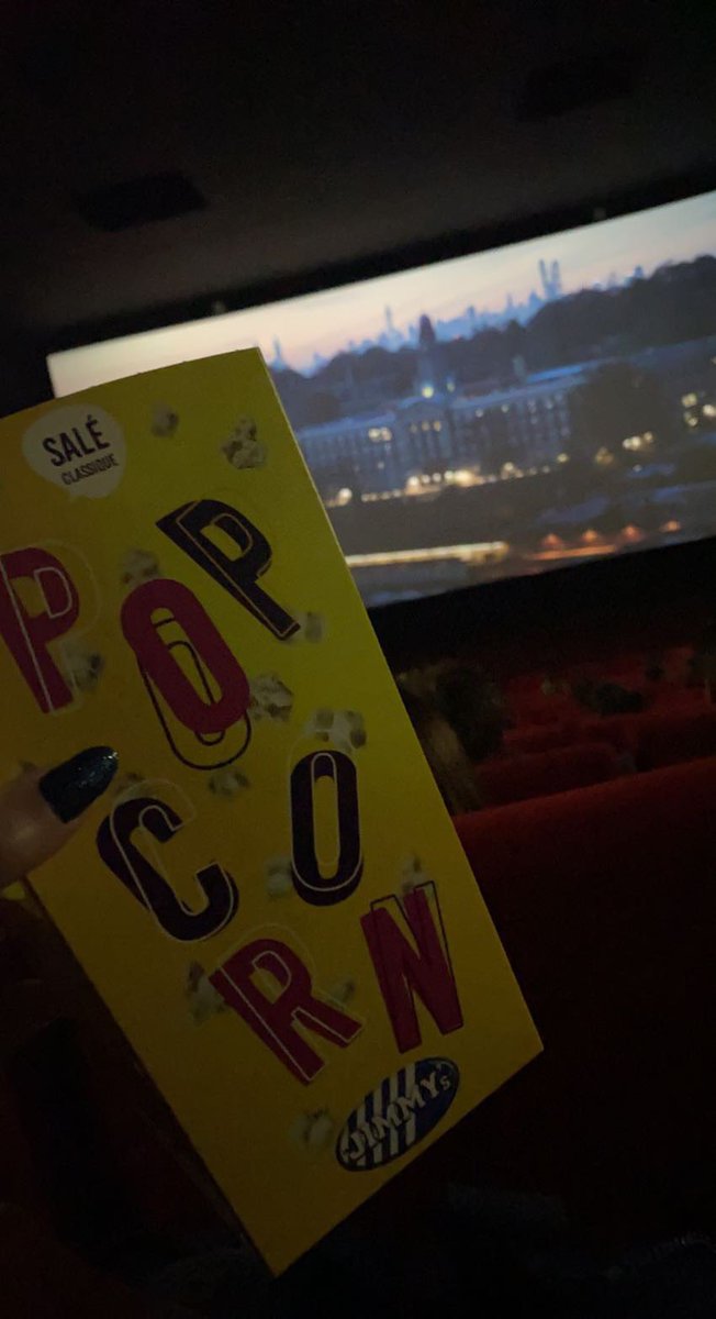 PsyFl0w's tweet photo. #ResidentEvilWelcometoRaccoonCity #Docks76 #Cinema https://t.co/BoXFdGH4AS