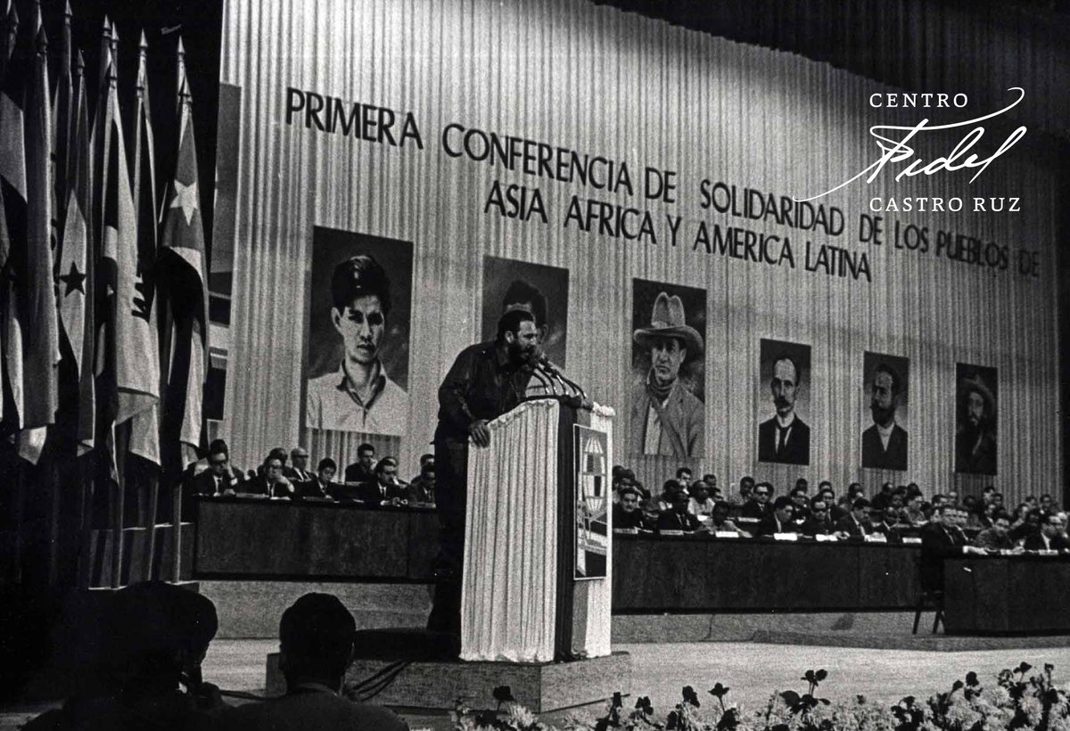 #Fidel:"Divididos, nuestros pueblos no podrán garantizar su independencia, el respeto de los poderosos, el bienestar a que aspiramos y un lugar decoroso en el mundo". #FidelVive #CubaVive