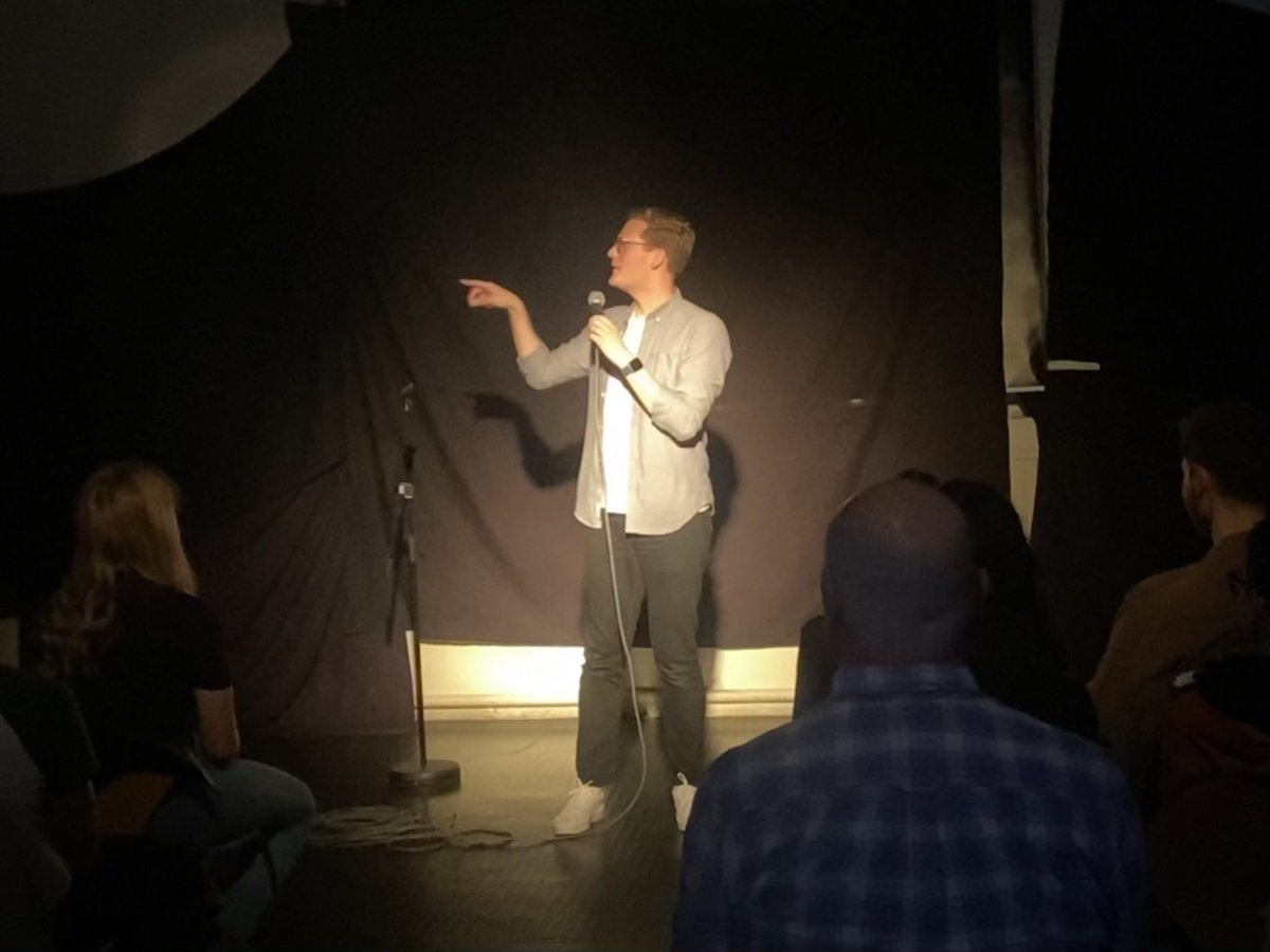 Vix Leyton 🏴🏳️🌈 tweet media