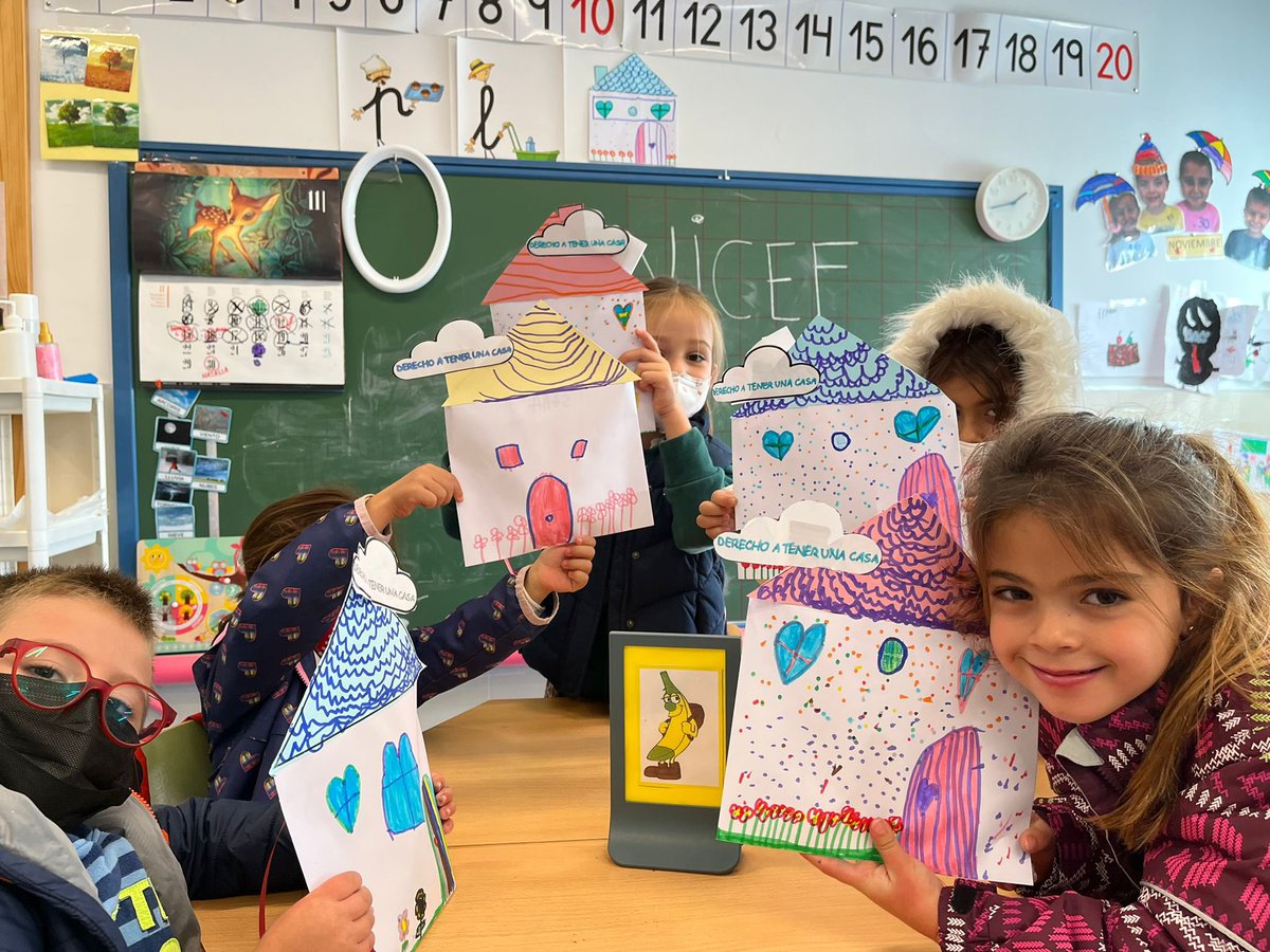 CEIP CANO CARTAMÓN (@ceipcano) on Twitter photo ¡¡GRACIAS FAMILIAS POR DARNOS TANTO!! Os queremos💗💗❤️❤️
¡¡FELIZ DÍA DEL NIÑ@!!
#tod@sTenemosDerechoAunaFamilia
#tod@sTenemosDerechoAunaCasa
5 años A - crece feliz y content@s. Nosotr@s también somos una FAMILIA. ¡¡Súper FRUTIS-FRUTIS!
<a href="/Trascultura/">Bibiano Torres 📣</a> <a href="/UNICEF_EDU/">UNICEF Educación</a> <a href="/unicef_es/">UNICEF España</a> ¡¡GRACIAS FAMILIAS POR DARNOS TANTO!! Os queremos💗💗❤️❤️
¡¡FELIZ DÍA DEL NIÑ@!!
#tod@sTenemosDerechoAunaFamilia
#tod@sTenemosDerechoAunaCasa
5 años A - crece feliz y content@s. Nosotr@s también somos una FAMILIA. ¡¡Súper FRUTIS-FRUTIS!
<a href="/Trascultura/">Bibiano Torres 📣</a> <a href="/UNICEF_EDU/">UNICEF Educación</a> <a href="/unicef_es/">UNICEF España</a>