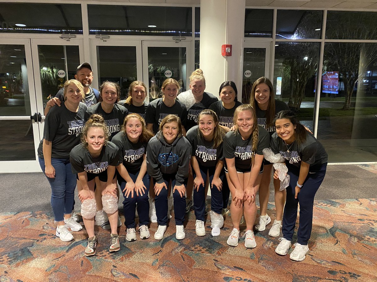 VolleyballMCC's tweet photo. Final Four!!!! Thunder finish pool play 3-0 win a win over #3 Dallas Christian College to advance to the final four! Semi-final match tomorrow at 11:30CST. #rollthunder #togetherwewin https://t.co/6Qqf9eTchn