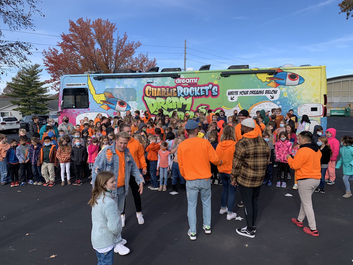 GreenParkLS's tweet photo. Today was our last orange dress down day in November. We are truly a family at Green Park and we are so proud of the love and support shown to Lyla from our students, families, faculty, and staff during the month of November. @dreammachinebus 

#GPLS #charlierocket #CRPS https://t.co/rcxz8m8Y8W