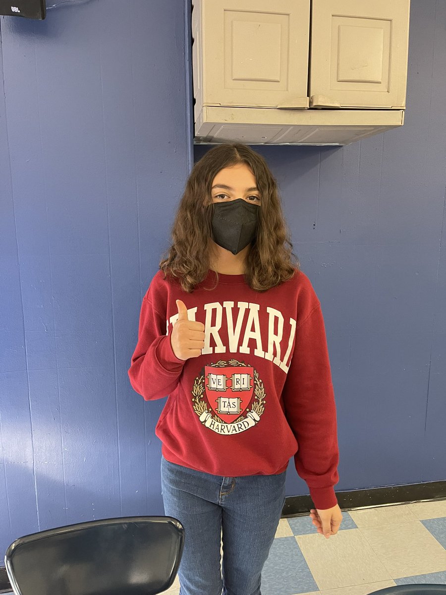 dsahsokc's tweet photo. College Spirit Day! Amazing teamwork! #disciplined #organized #vigorous #education #stemhighschool #collegeprep #spirit #ou #sooners #Harvard #dsahsokc #newyorkuniversity https://t.co/NfM2kLqEHP