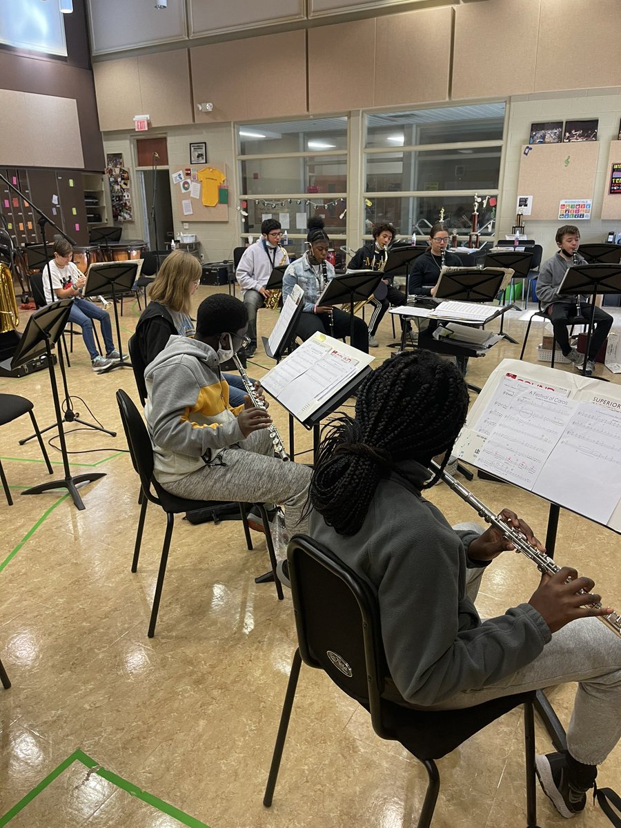 dekconductor's tweet photo. 8th grade chamber winds keep working to #StayMusic https://t.co/NmLXuDhjdF