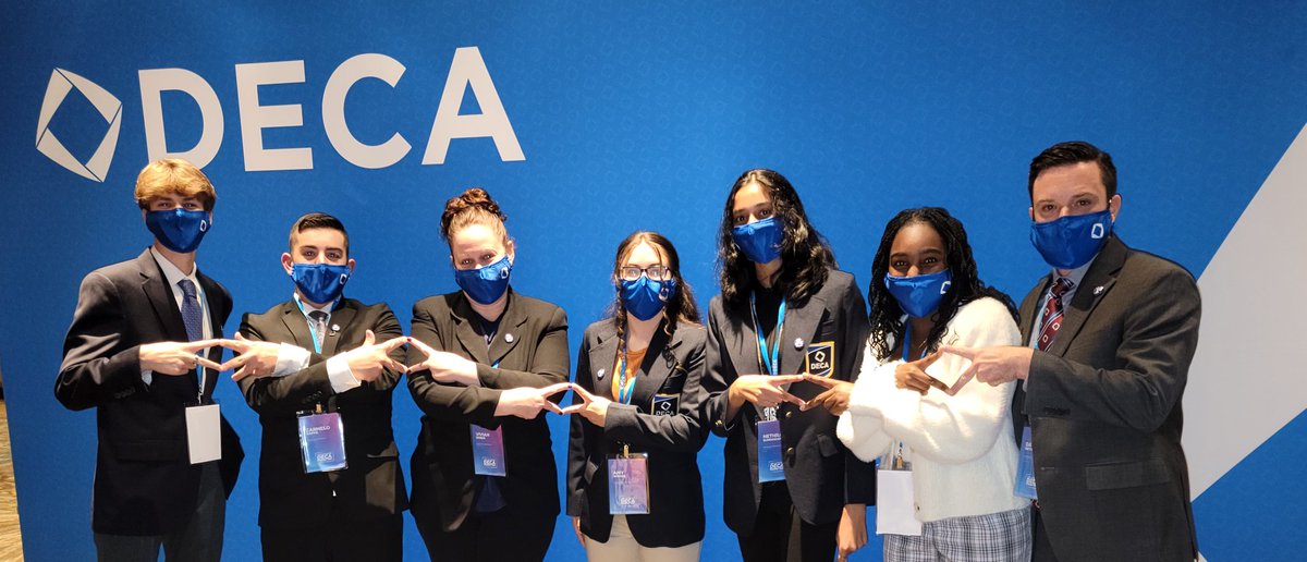 MiddletownDECA tweet media