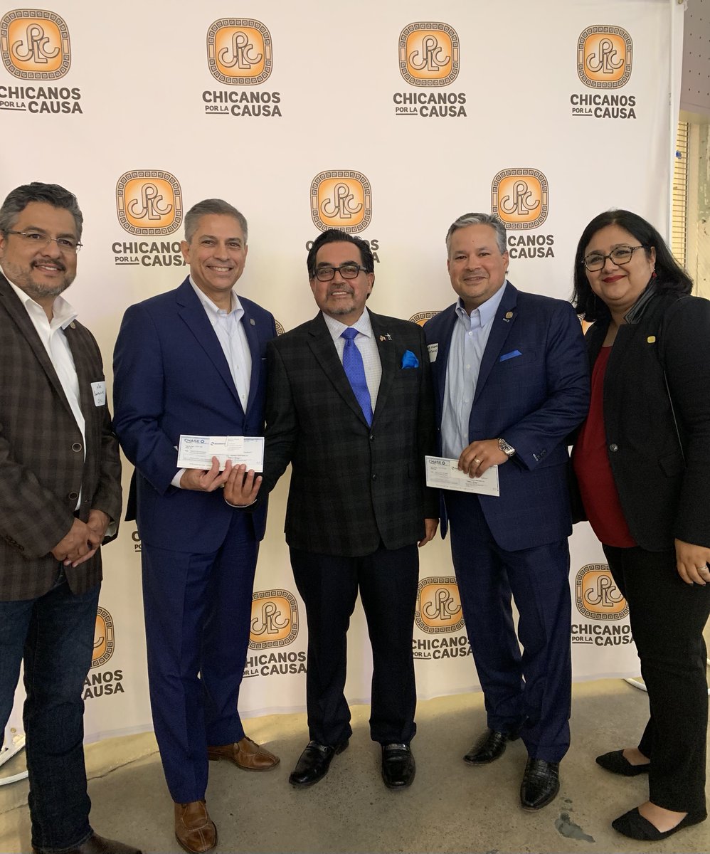 ElevationHR_1's tweet photo. @DavidCVasquez @ElevationHR_1 was proud to partner with and donate to @CPLCdotORG and @CPLC_Texas for programs and scholarships. Time to Elevate and empower our communities! @DavidAdameCPLC  @MaxGonzalesAZ  @AliciaGNunez72 #makingadifference https://t.co/TAwbOdhhao
