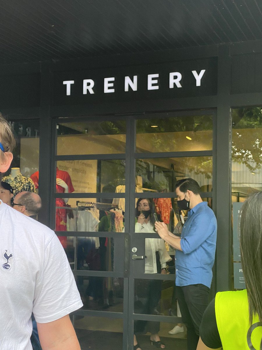 katrinabicket's tweet photo. @Trenery owned by @CountryRoad doesn’t want to face the female workers who stock their stores #countryrogue https://t.co/JJGywIcW5q @UnitedWorkersOz https://t.co/tGMlNhWHRB