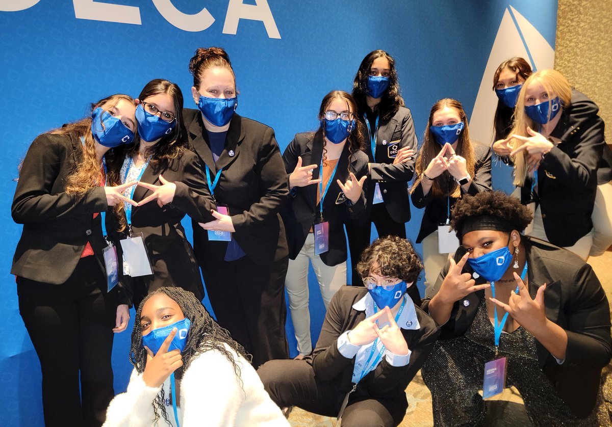 MiddletownDECA tweet media