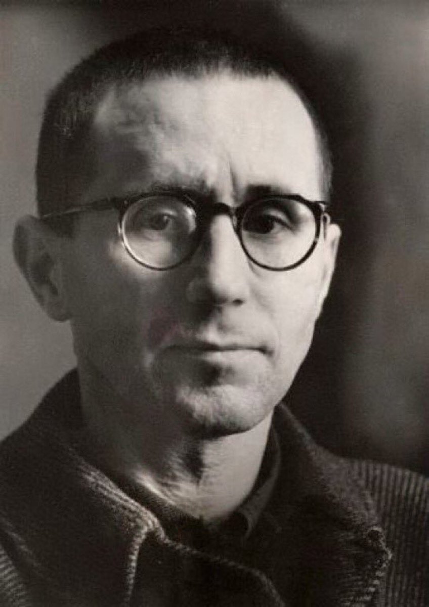 “To those who do not know that the world is on fire, I have nothing to say.”
       ~ Bertolt Brecht 

thanks to @ilya_poet https://t.co/6qHZmLSQJo