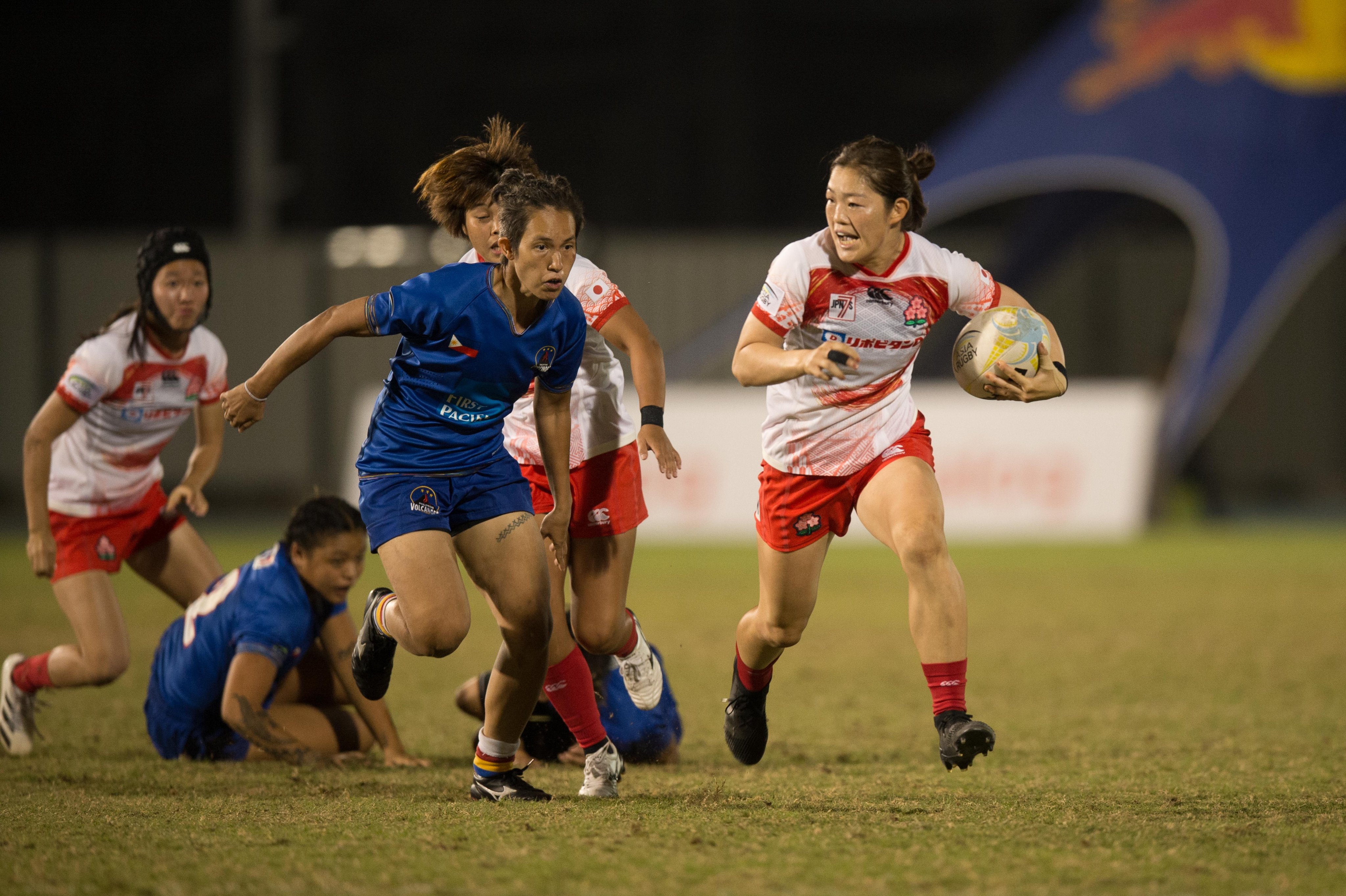 日本ラグビーフットボール協会 サクラセブンズ 9 9 Rwc7s開幕 女子セブンズ アジアラグビーセブンズシリーズ Day1 ３試合の結果 日本 21 7カザフスタン 日本 17 5 タイ 日本 61 0 フィリピン 本日の準決勝は香港と