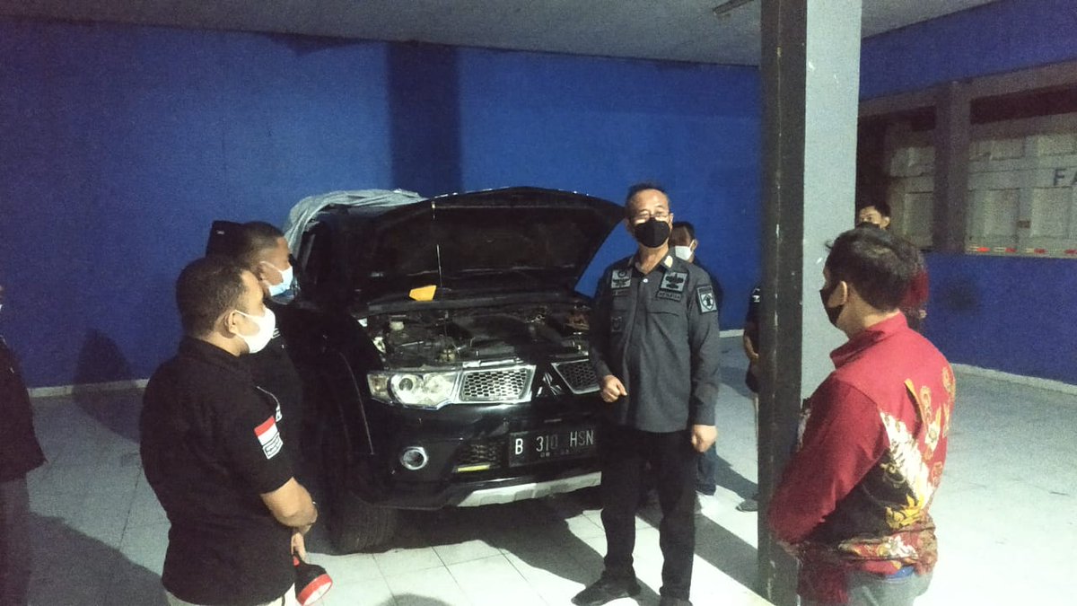 AmdipSh's tweet photo. Giat monitoring Direktur Pelayanan Tahanan dan Pengelolaan BASAN BARAN Bp BUDI SARWONO, Bc.IP, SH, MSi di RUPBASAN Klas II Kendari sangat terkesan dgn tata kelolanya, sekaligus memberikan penguatan dan motivasi kpd seluruh petugas. Jumat, 18 Nov 2021. @Kemenkumham_RI @DITJEN_PAS https://t.co/tKve2MoxYj