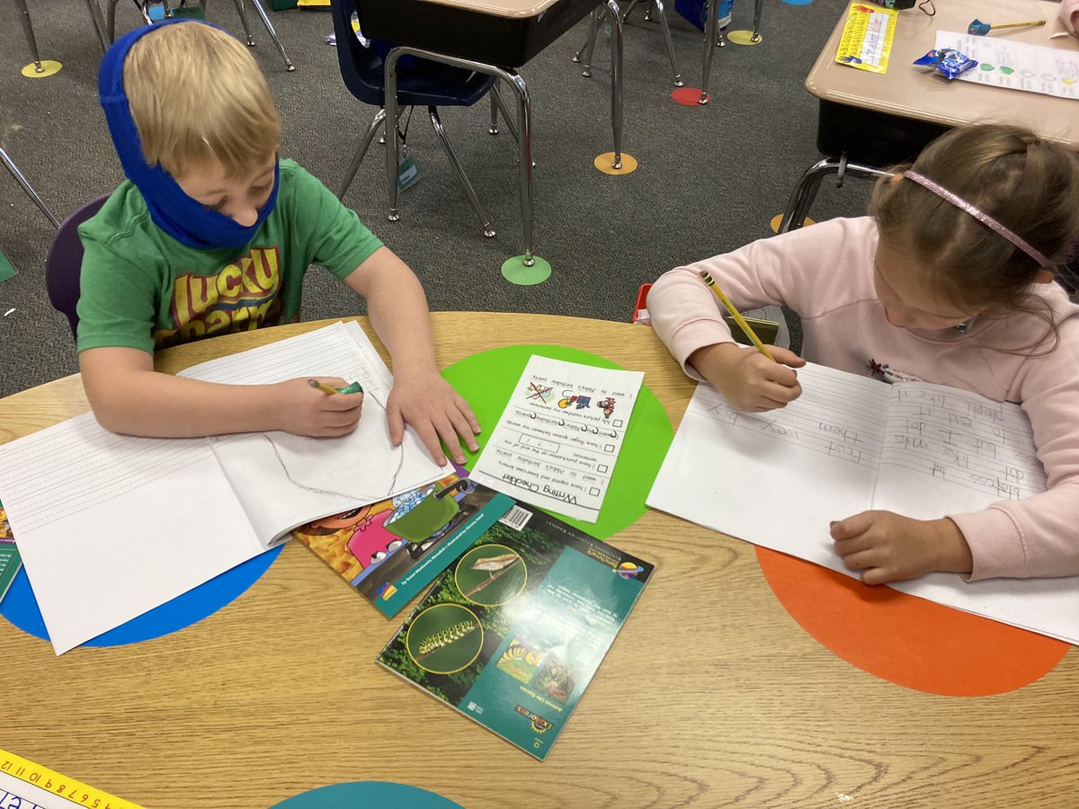 laura_mihalko's tweet photo. Writer’s Workshop is my favorite part of the day! 📝 The children learn writing mechanics, grammar, spelling, sight words, literary elements, theme, and an outlet to express their creativity! ❤️ @MV_Knights @JohnZesiger @trtomasko #MVLearningFocused https://t.co/BcTluByvf9