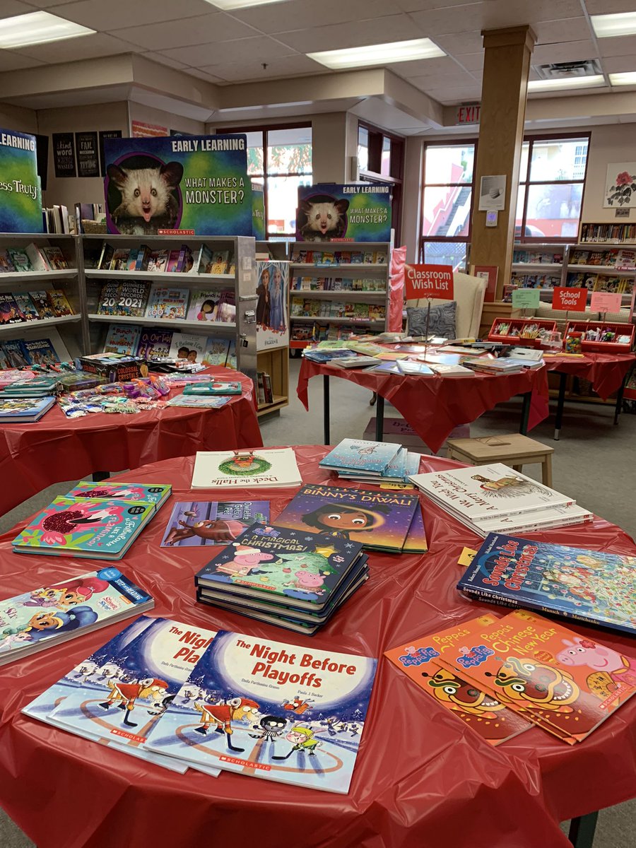 currielibrary2's tweet photo. Book Fair Time @CurrieAllStars #rtla38 #sd38 https://t.co/UVqrzEwouZ